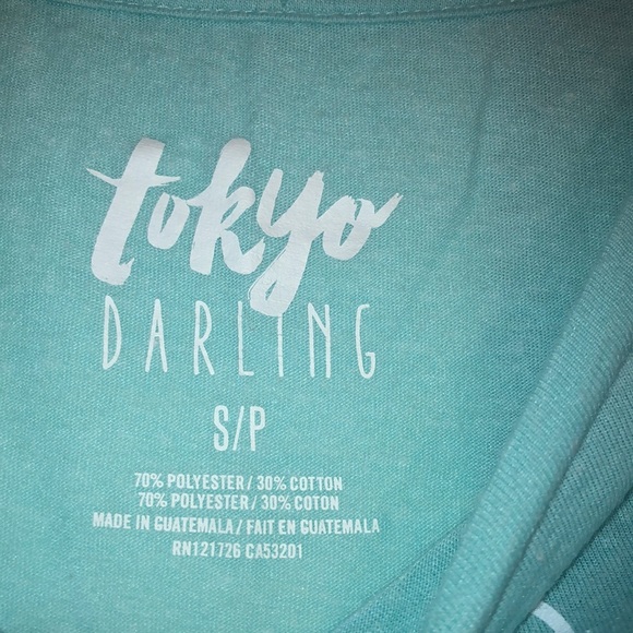 shirt - Picture 2 of 3